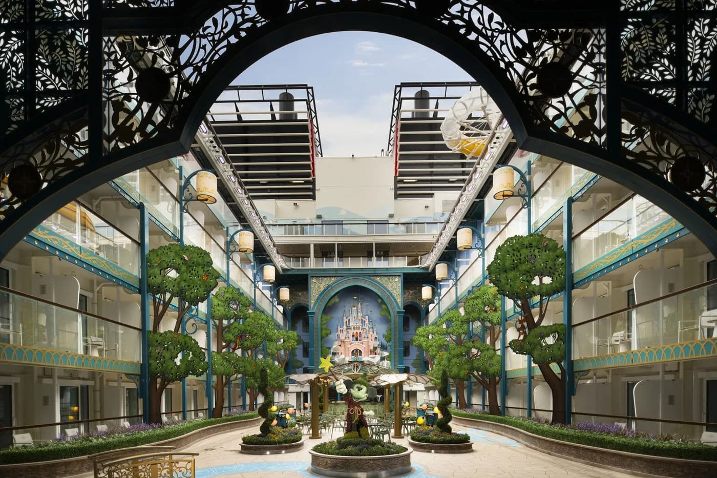 Disney Imagination Garden на Disney Adventure