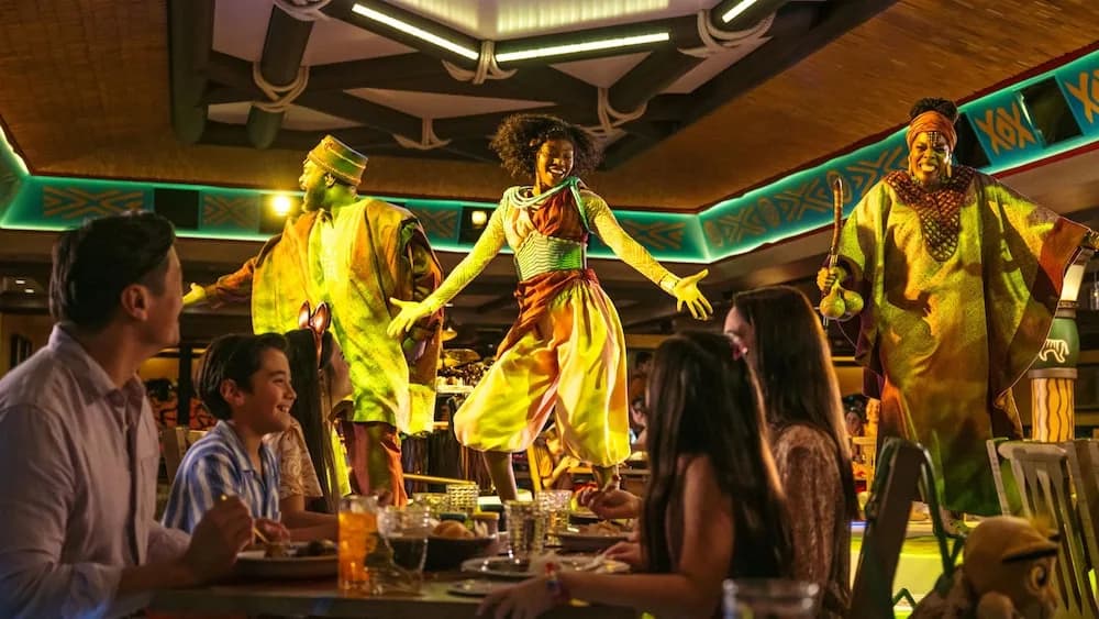 Pride Lands на Disney Destiny